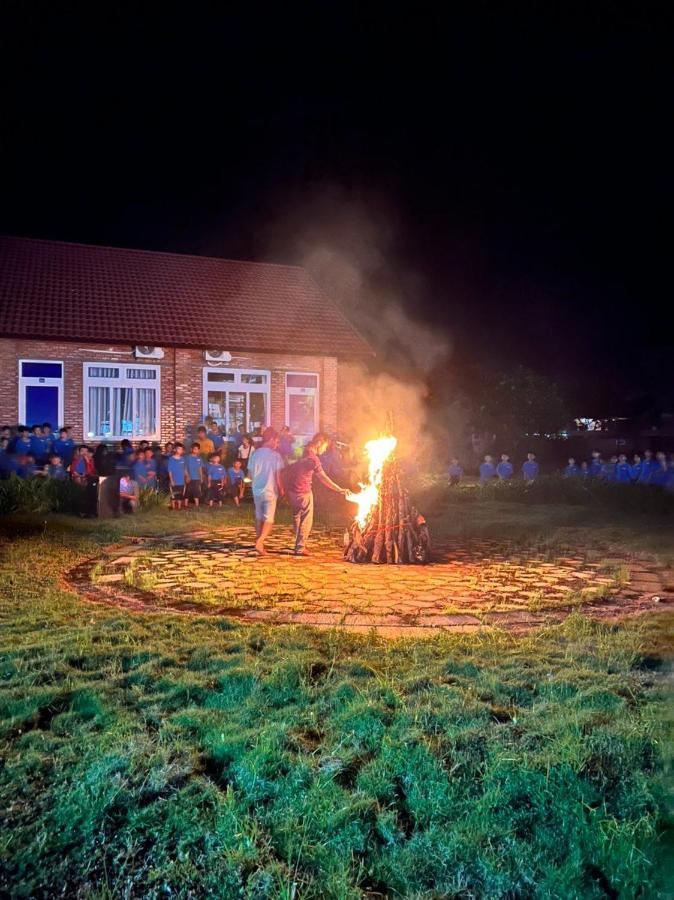 Nha May Man Krong No - Dak Nong Hotel Buon Kuop Bagian luar foto